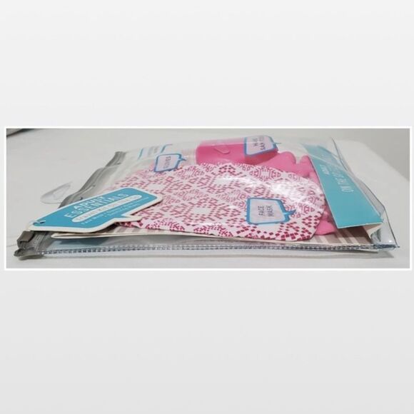 New Adult Essentials PPE Travel Kit Acce - Picture 6 of 12